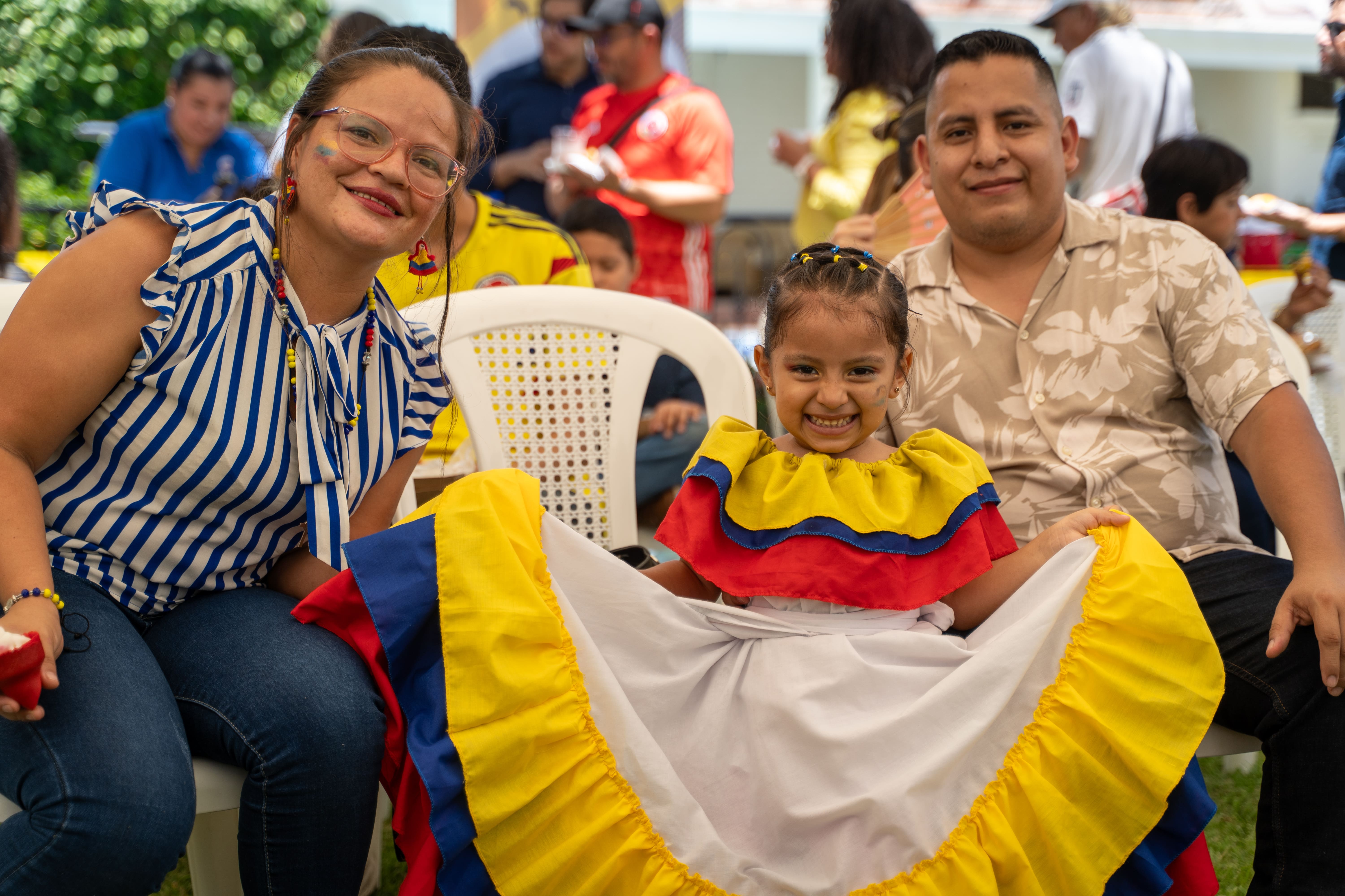 Así celebraron los colombianos en El Salvador la Independencia de Colombia
