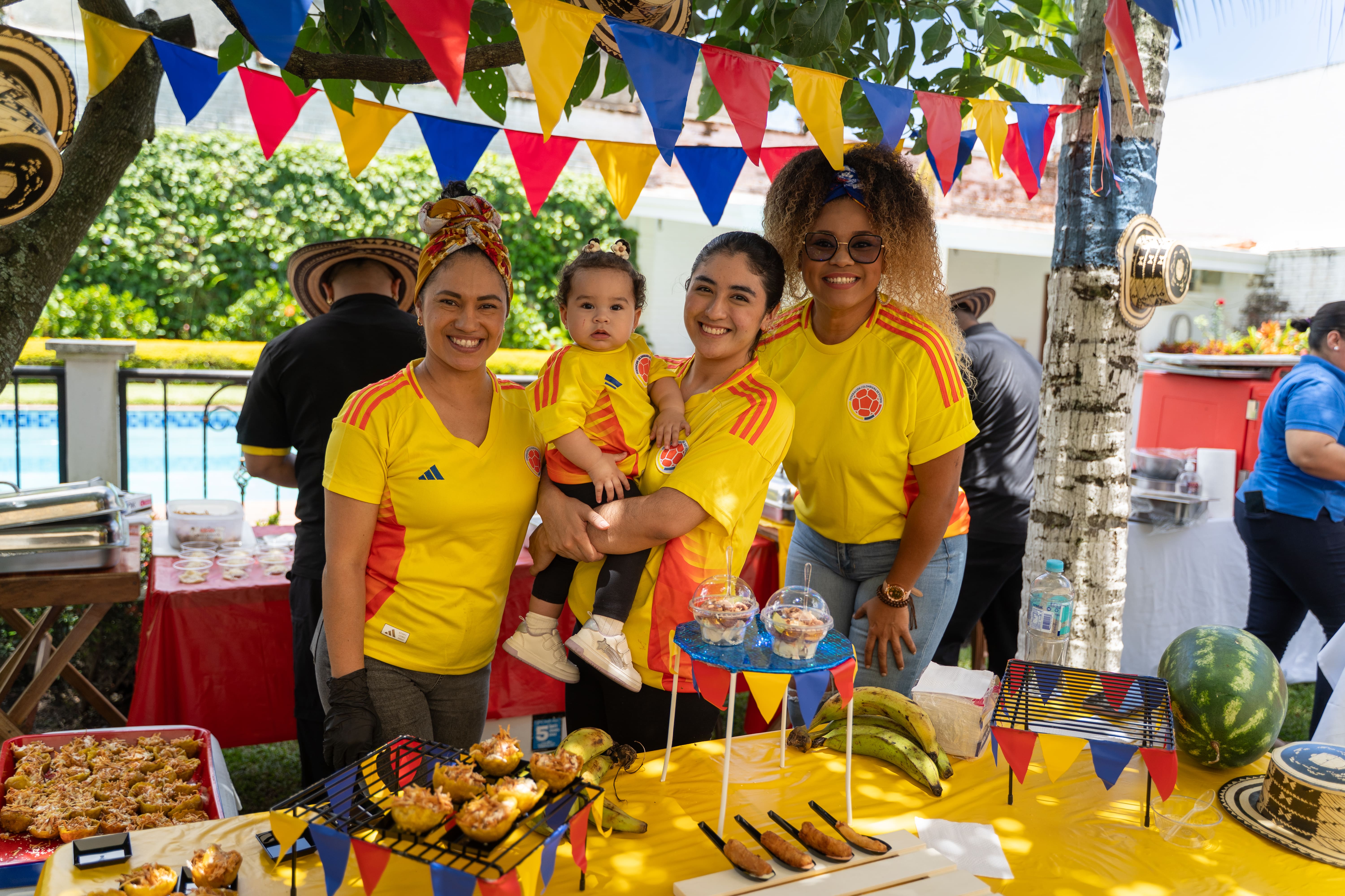 Así celebraron los colombianos en El Salvador la Independencia de Colombia