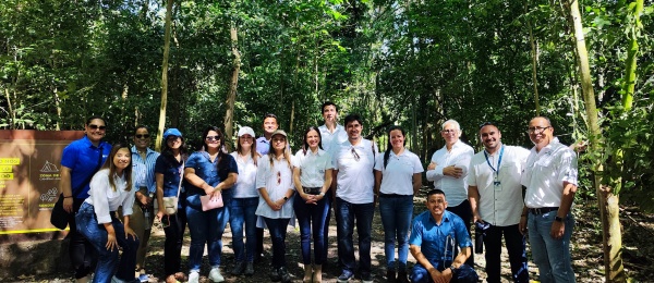 Colombia y El Salvador intercambiaron buenas prácticas para una óptima gestión de parques nacionales